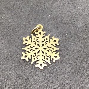 SUPER RARE Retired 14k James Avery Snowflake